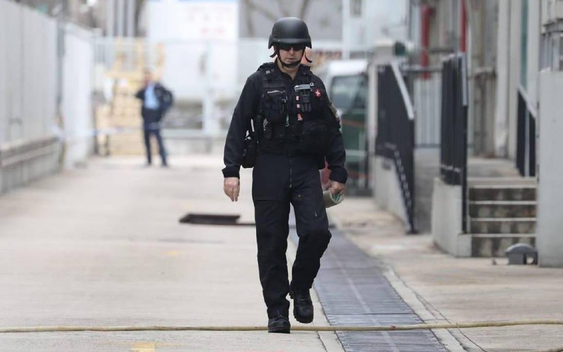 Khoanh khac canh sat HK kich no qua luu dan tu The chien I hinh anh