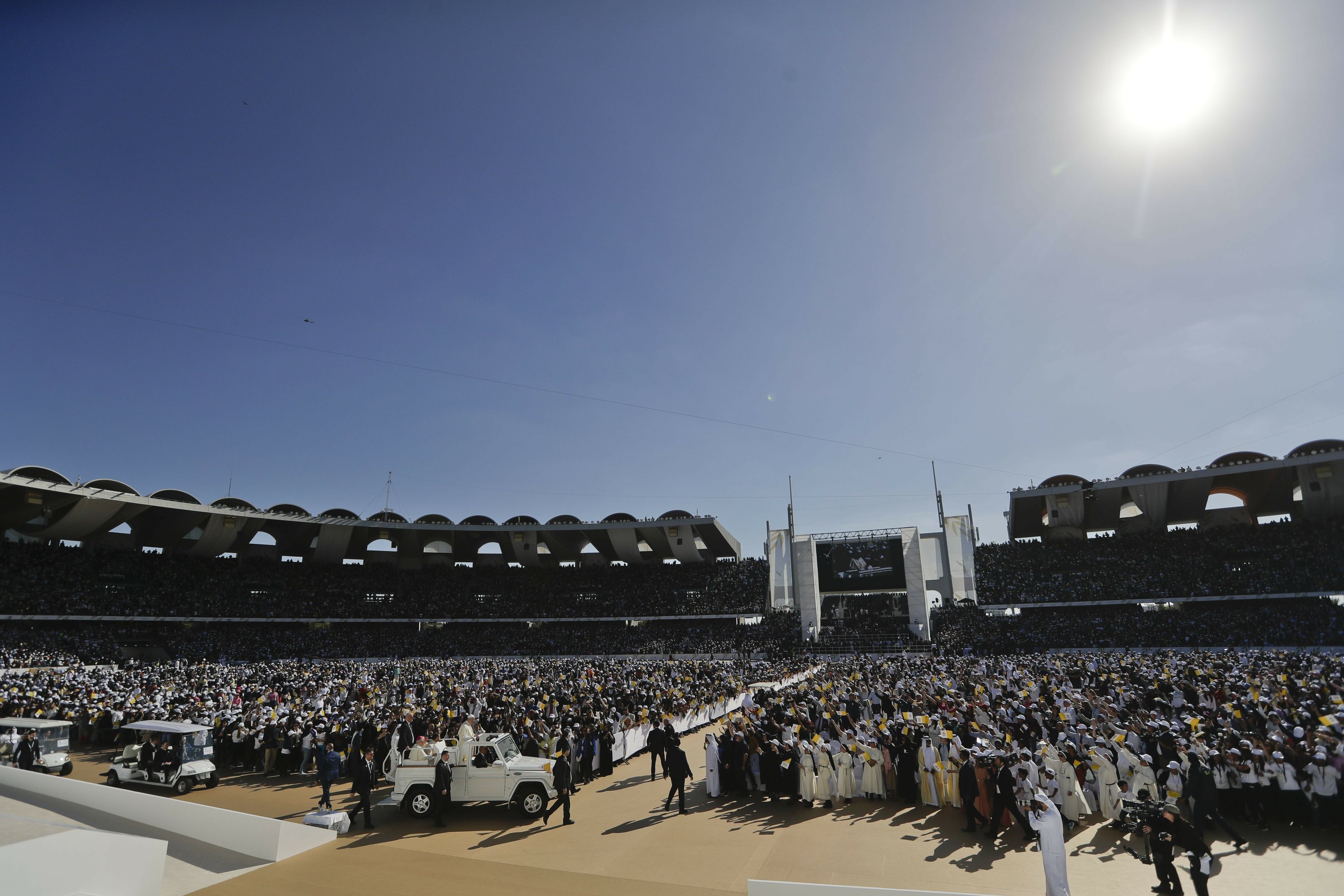 Giao hoang den ban dao Arab anh 4