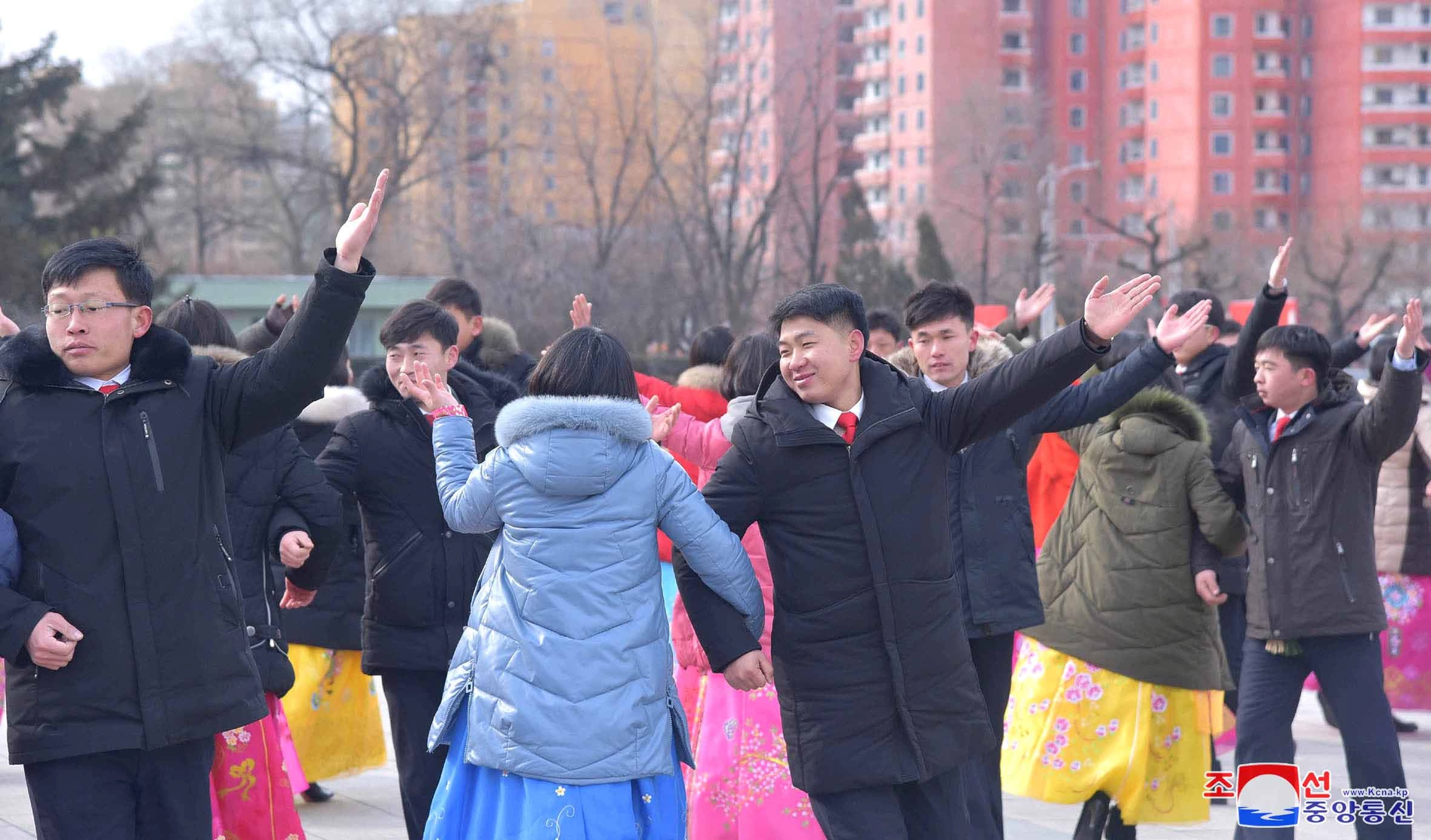 Ky niem thanh lap quan doi Trieu Tien anh 2