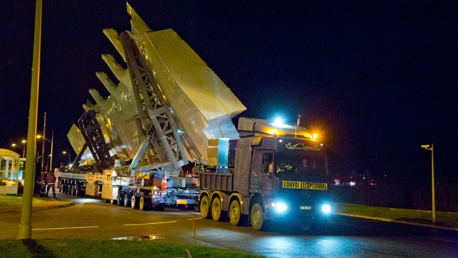 qua trinh lap rap may bay airbus a380 anh 11