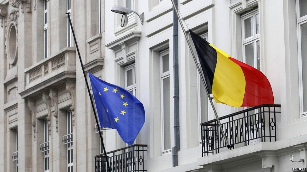 Diep vien Bi bi dieu tra vi tiet lo thong tin cho Nga hinh anh