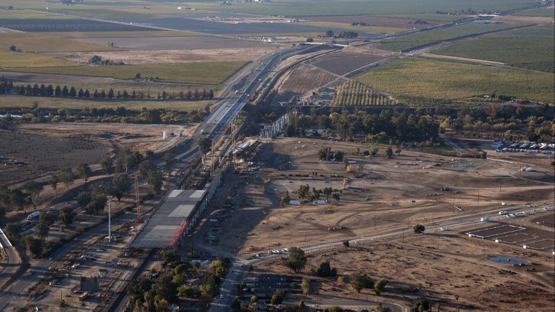 Trump hủy cấp vốn cho đường sắt California ảnh 1 Trump huy cap von cho duong sat California anh 1