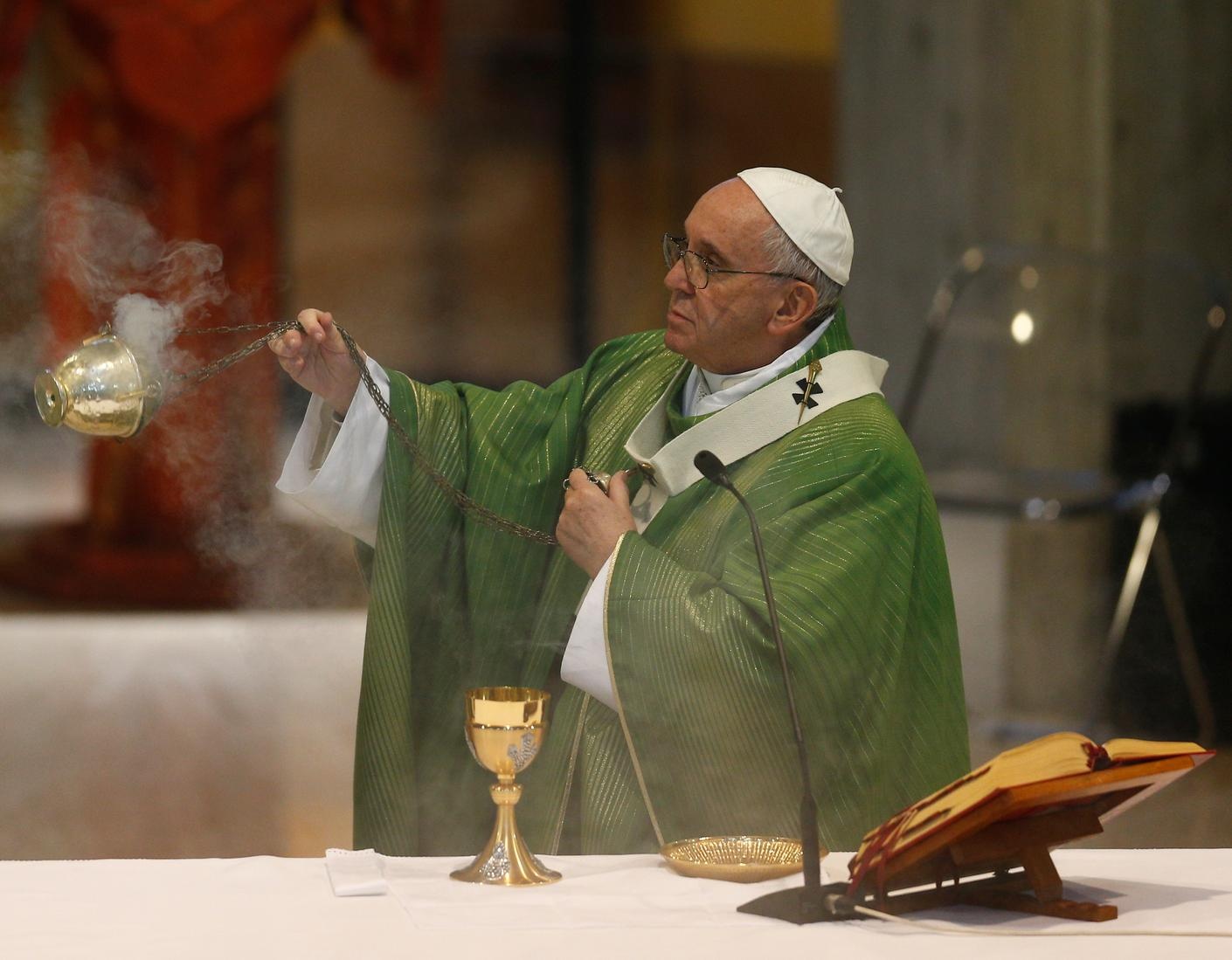 Vatican tiet lo bi mat the chien 2 anh 1