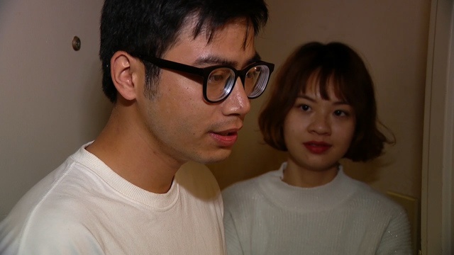 Du khach Viet len truyen hinh My vi bat duoc trom hinh anh