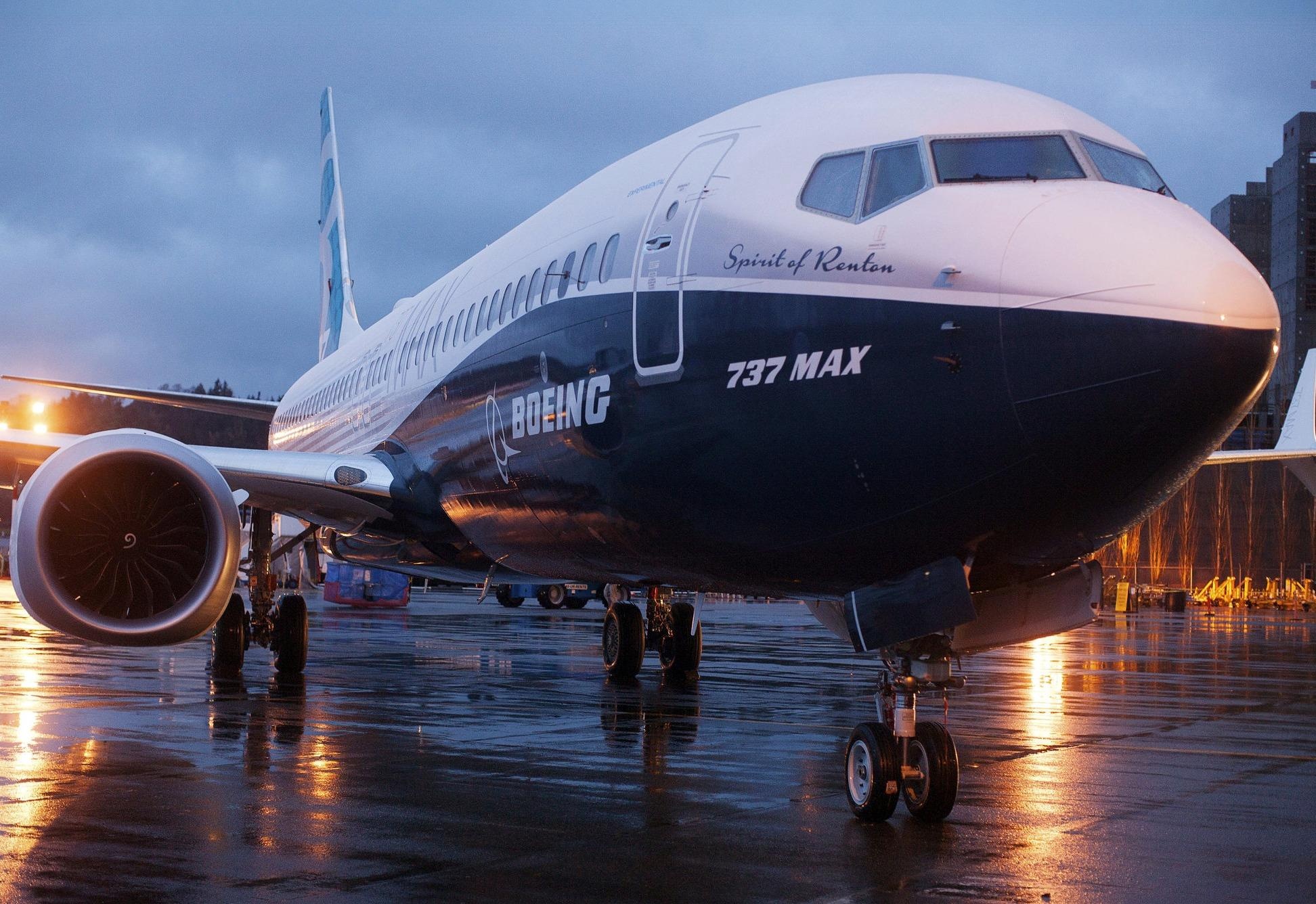 Hai chiec 737 MAX 8 gap nan trong hon 4 thang, Boeing se noi gi? hinh anh