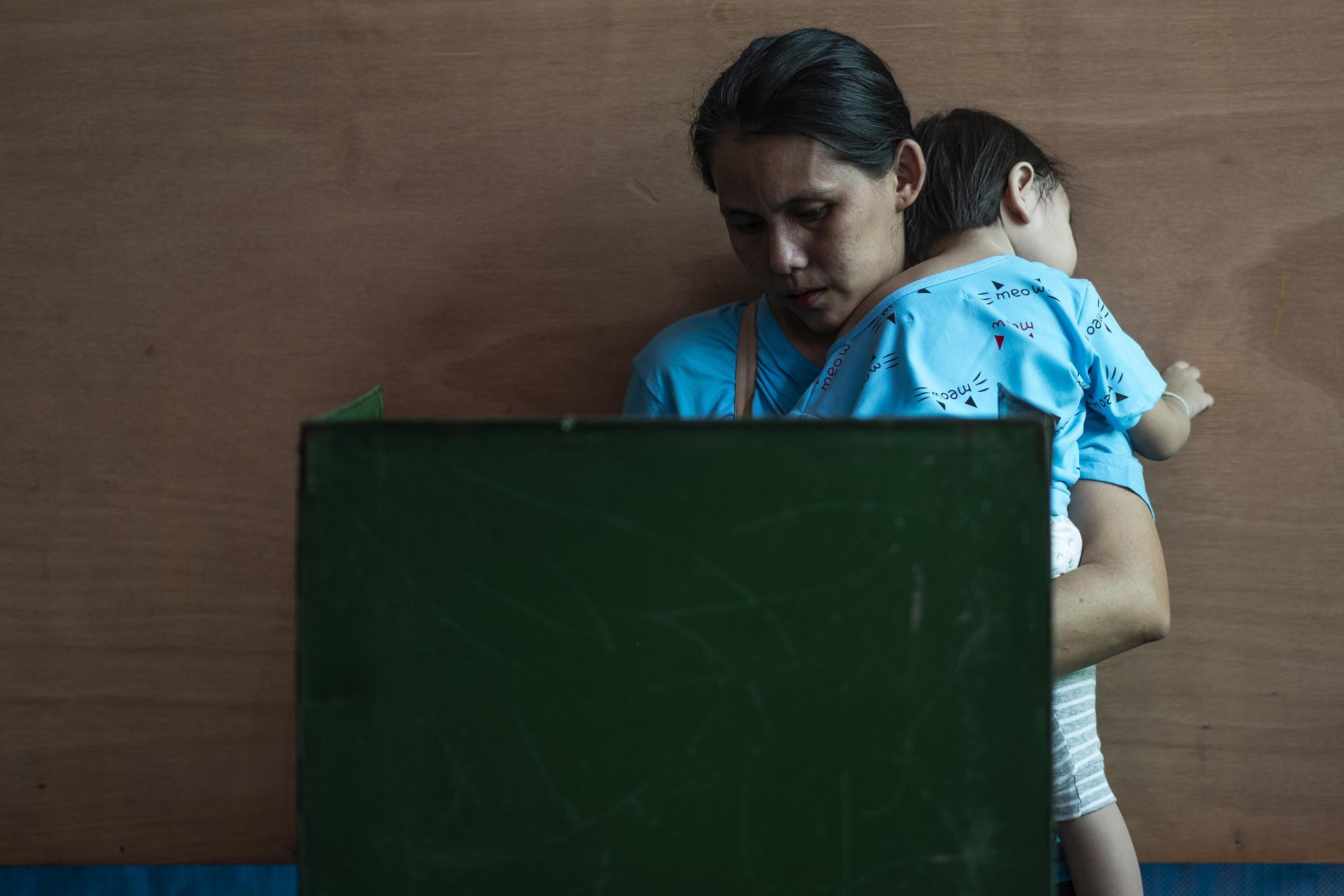 Nguoi Thai no nuc di bau cu lan dau sau 8 nam anh 9