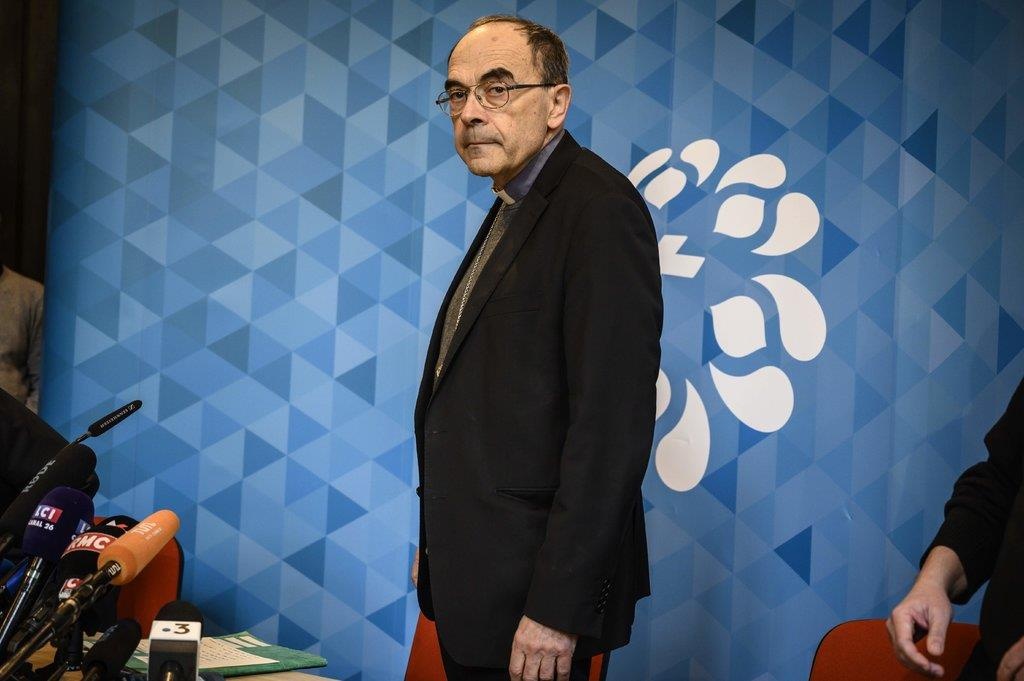 Hong y che giau xam hai tinh duc anh 1