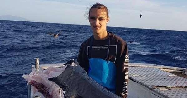 Ca map 250 kg mac cau bi ca khac can lam doi hinh anh