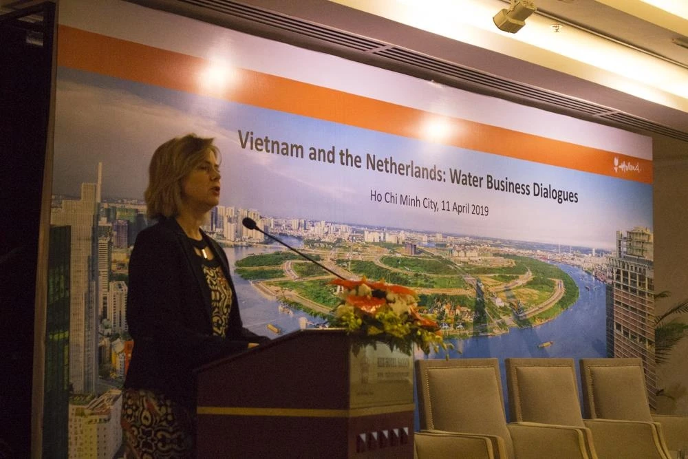 Hoi thao nganh nuoc Ha Lan anh 1