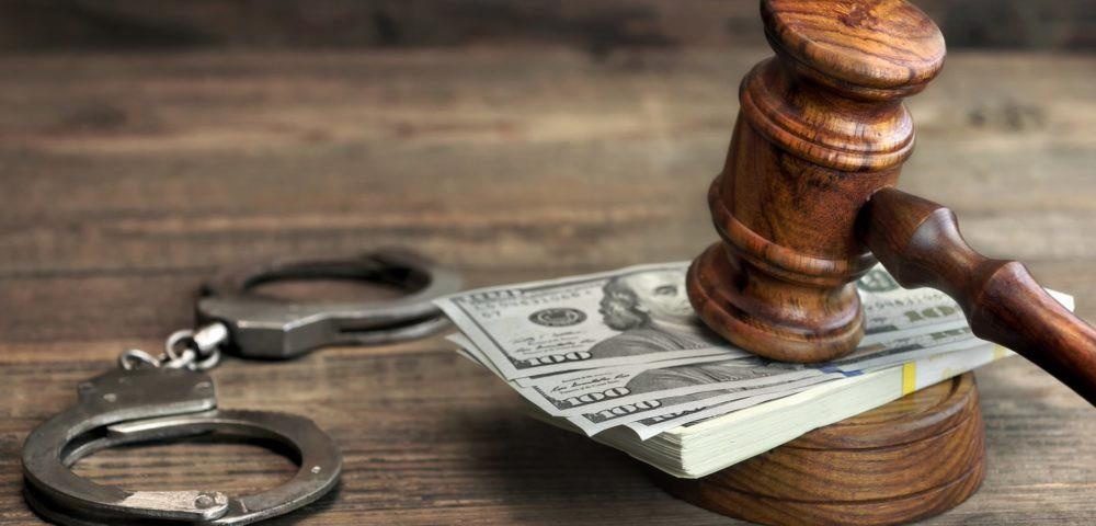 Đi tù vì ăn cắp 1 USD ảnh 1 Di tu vi an cap 1 USD anh 1