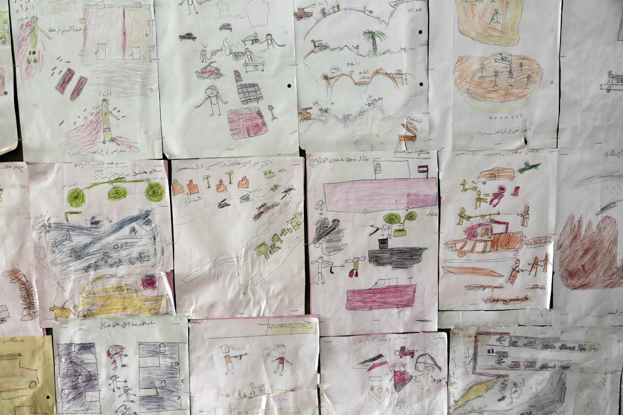 Nhung dua tre phai cam sung trong cuoc chien Yemen anh 11