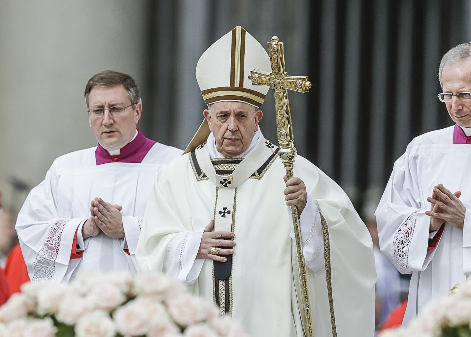 Giao hoang len an 'bao luc tan nhan' o Sri Lanka tai le Phuc sinh hinh anh