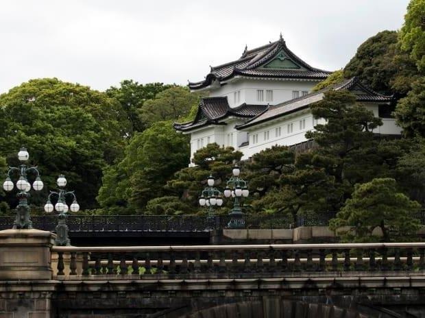Hoang cung Tokyo, noi Nhat hoang moi dang co hinh anh