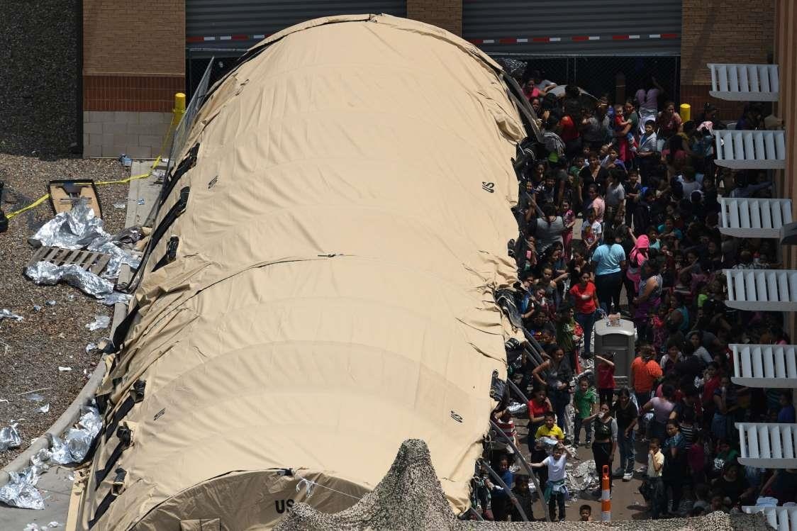 di dan song trong trai tam o bien gioi my anh 8