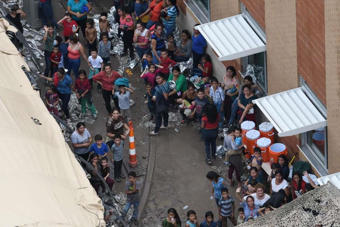 di dan song trong trai tam o bien gioi my anh 9