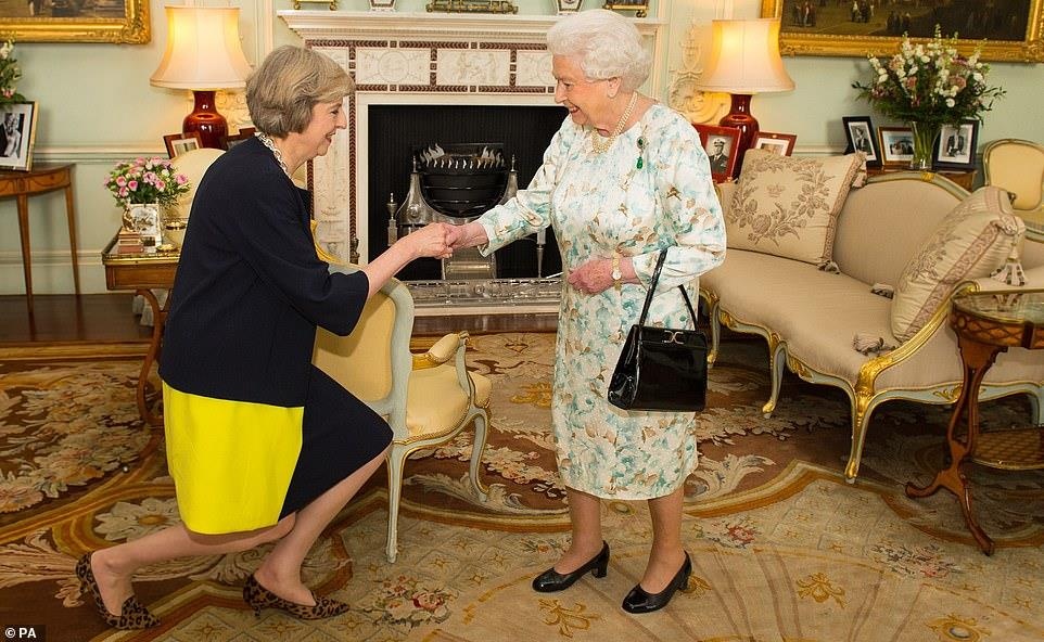 Su nghiep thu tuong Anh Theresa May qua anh anh 6