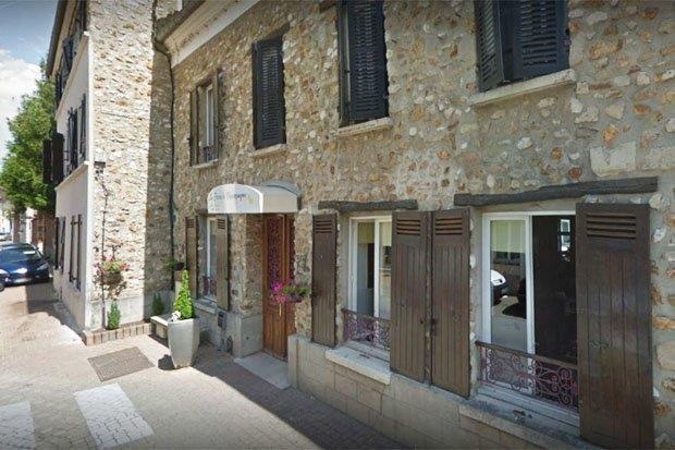 Cu ba giet hang xom o vien duong lao Phap anh 1