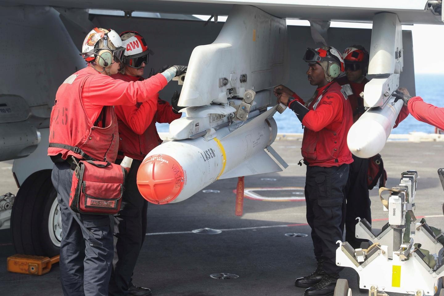 Vệ binh cách mạng Iran ảnh 1 Ve binh cach mang Iran anh 1