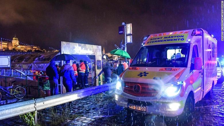 7 nguoi Han Quoc thiet mang vi chim tau du lich tren song Danube hinh anh