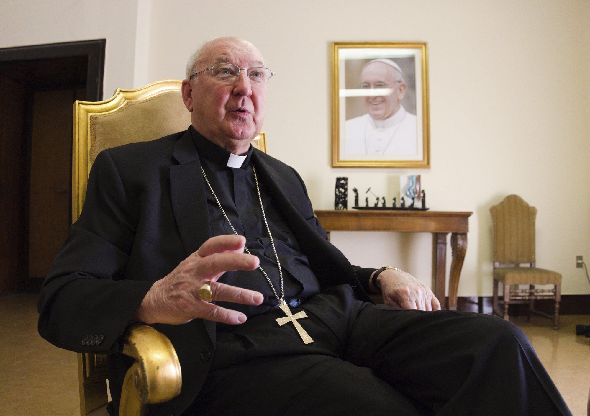 Giam muc My lay 350.000 USD cua giao phan anh 3