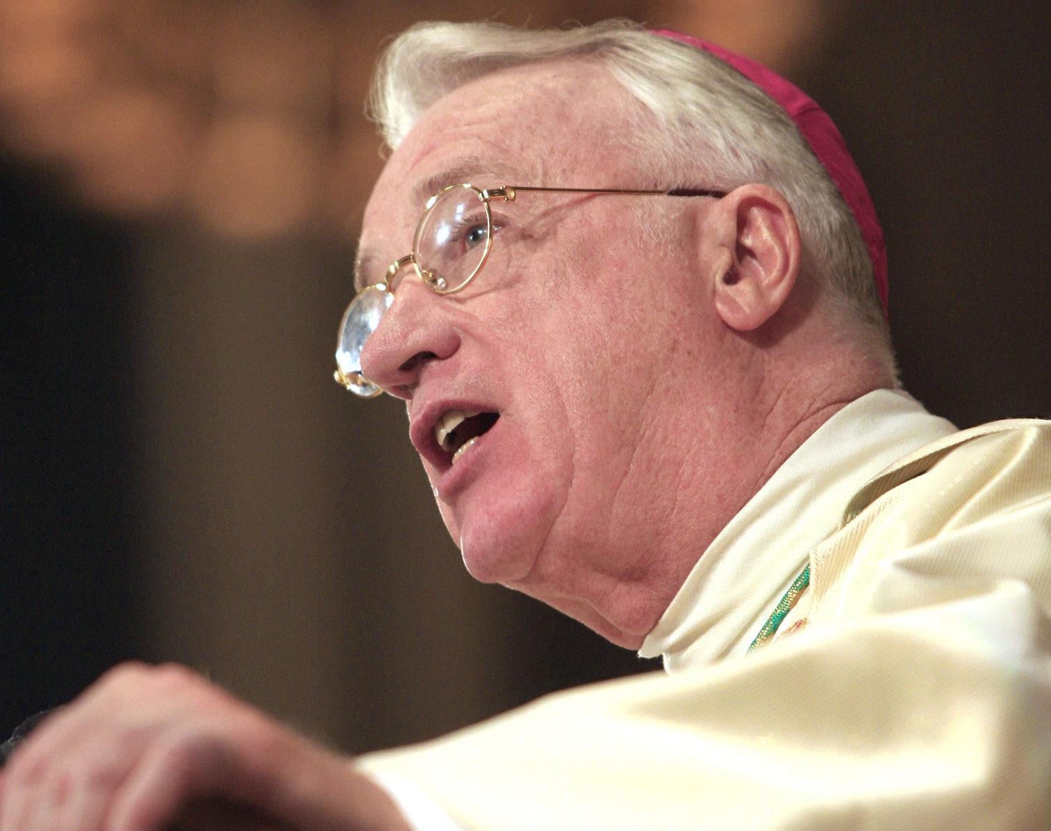 Giam muc My chi hang trieu USD cua giao phan de song xa hoa, phung phi hinh anh