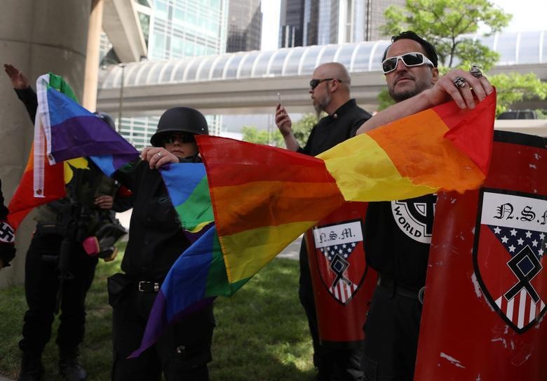 tan phat xit o My anh 4