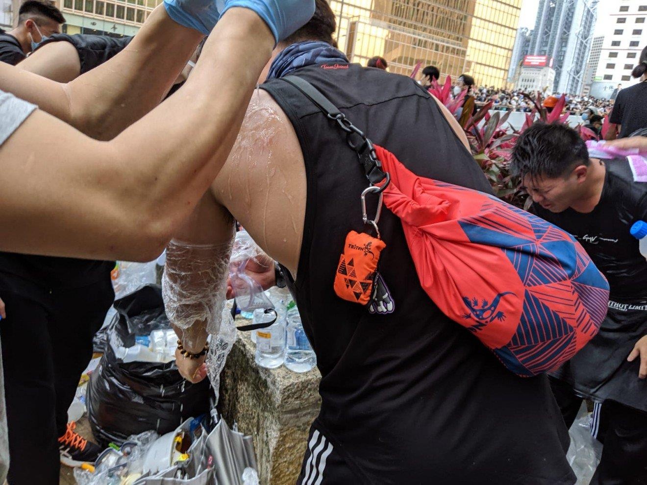 Canh sat Hong Kong ban hoi cay vao nguoi bieu tinh anh 6