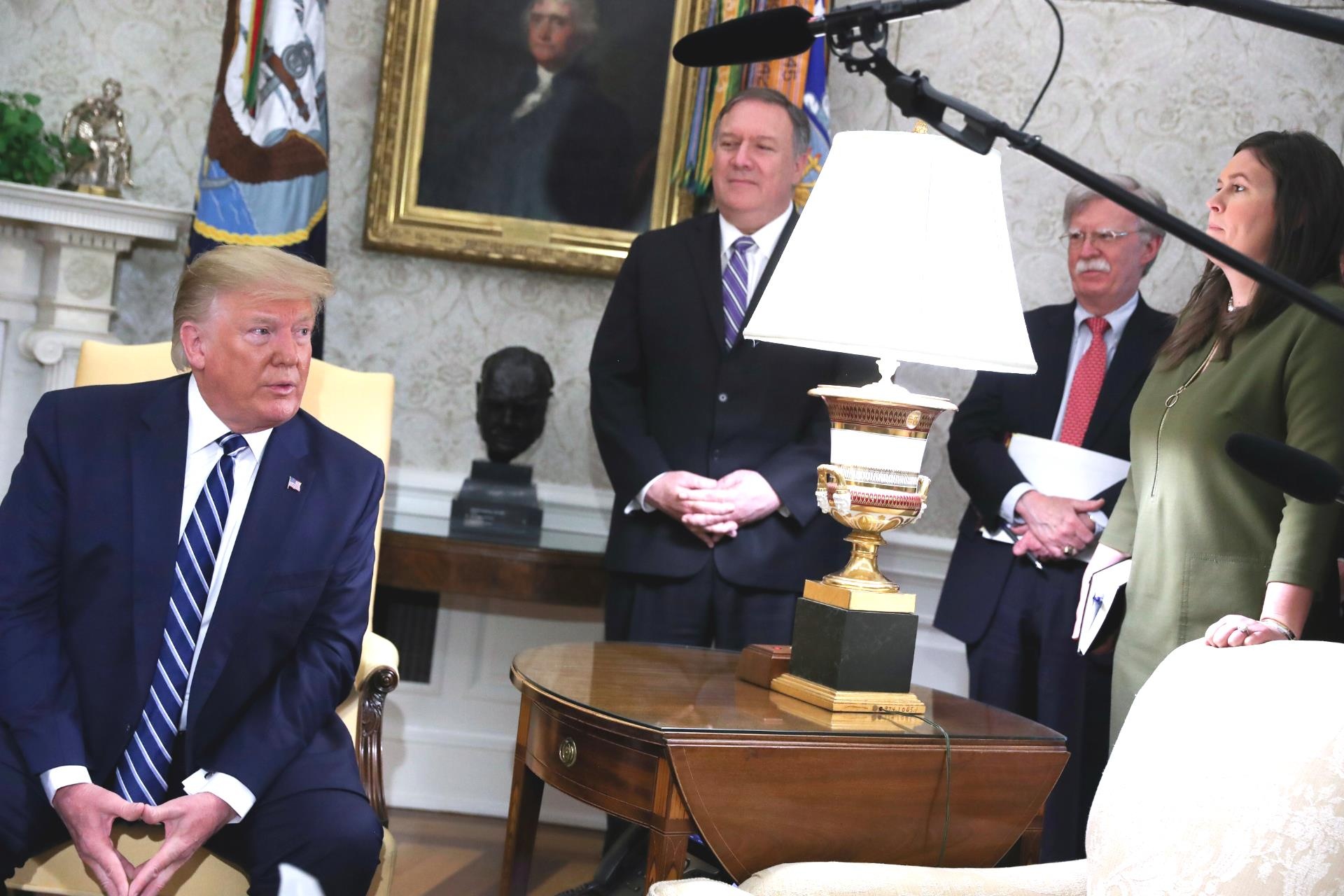 Trump chap thuan tan cong Iran anh 2