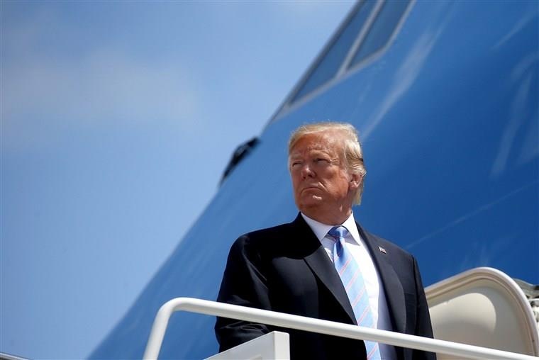 Ông Trump đạt tỷ lệ tín nhiệm cao nhất kể từ khi đắc cử ảnh 1 Ong Trump dat ty le tin nhiem cao nhat ke tu khi dac cu anh 1