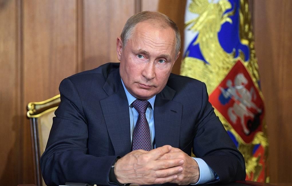 TT Putin trao huy chuong anh hung cho phi cong ha canh 'bang bung' hinh anh