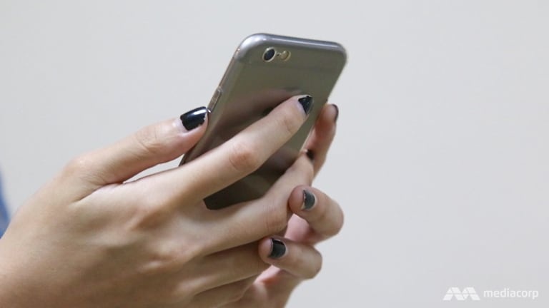 Sinh vien Trung Quoc bi lua o Singapore anh 3