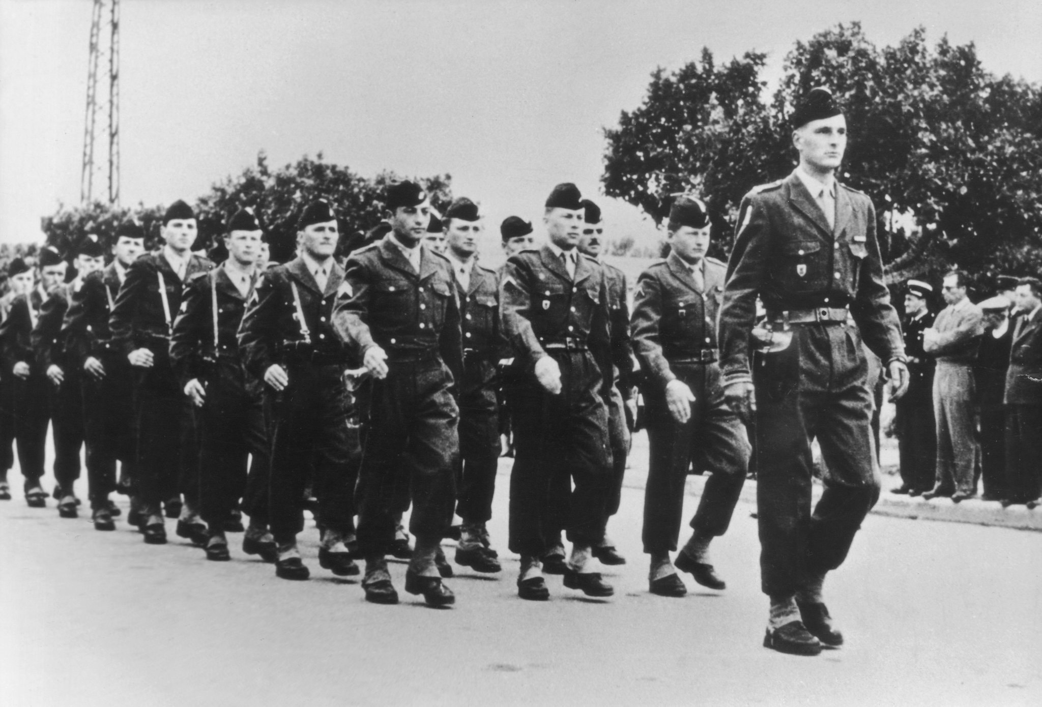 Jacques Chirac tren chinh truong Phap anh 1