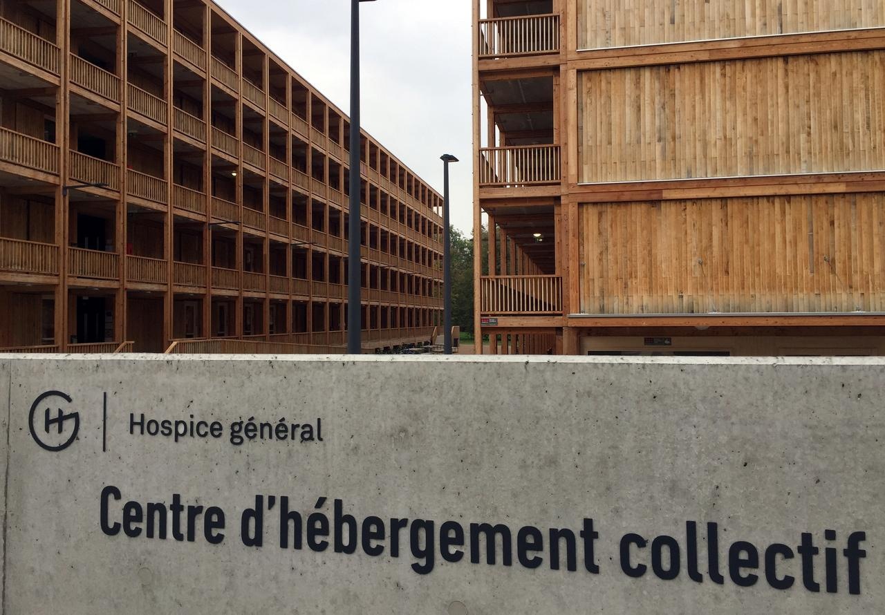 Mot nguoi Kurd tu thieu truoc tru so co quan ti nan LHQ tai Thuy Si hinh anh