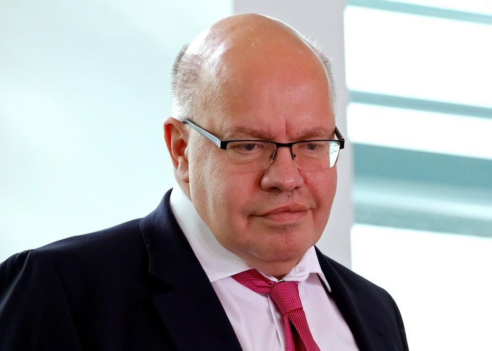 Bo truong Duc truot nga bat tinh sau khi phat bieu hinh anh