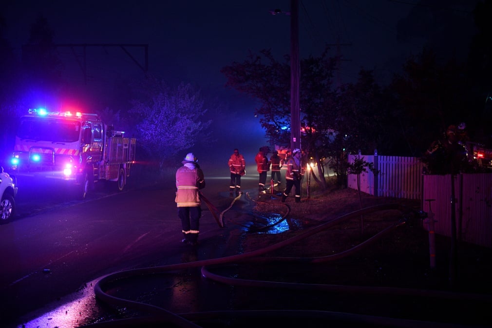 Chay rung Australia khien bau troi phu mau cam anh 8