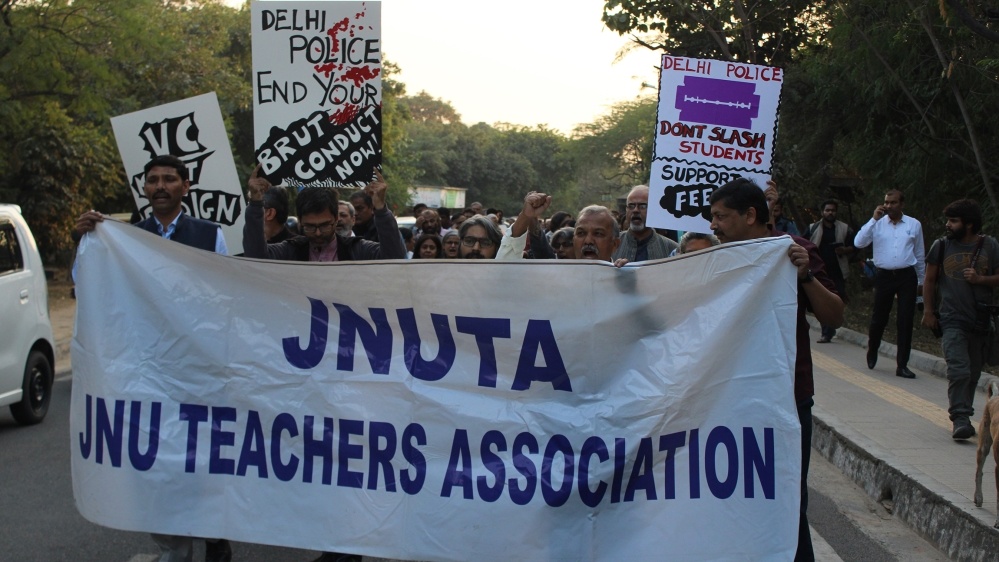 Sinh viên Ấn Độ bạo động vì ký túc xá tăng giá ảnh 3 Sinh vien An Do bao dong vi ky tuc xa tang gia anh 3