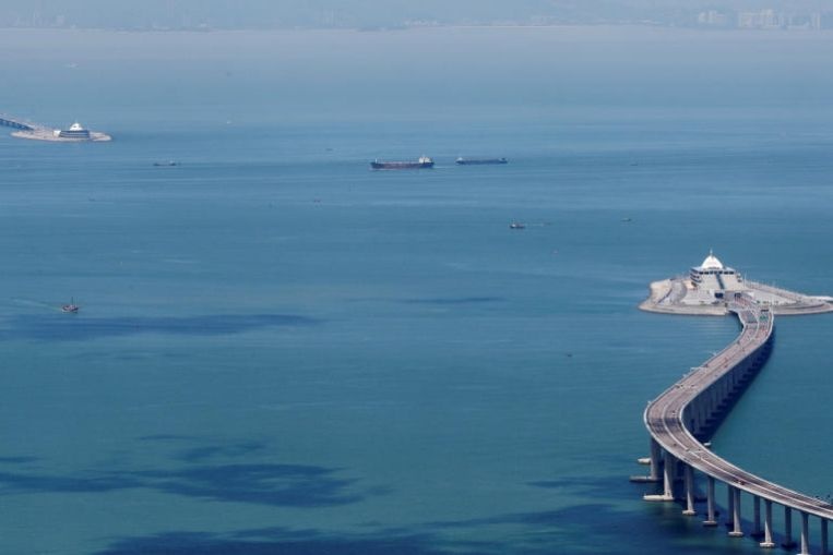 Cu dan Hong Kong mat tich tren duong toi Macau anh 1