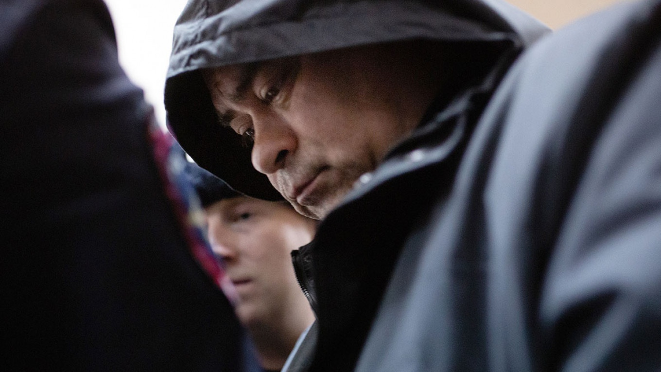 3 canh sat Nga cuong hiep tap the nu dong nghiep hinh anh