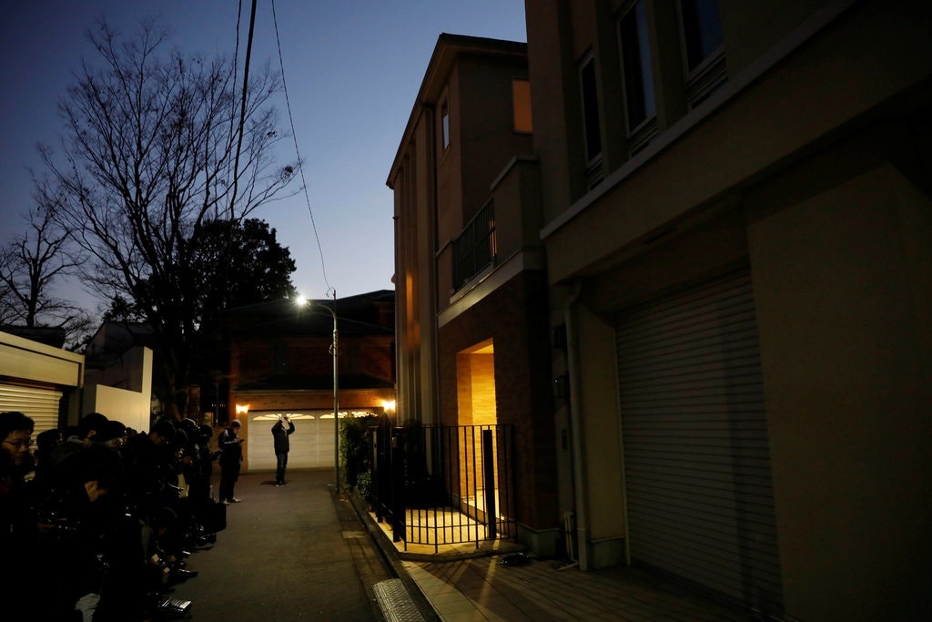 Carlos Ghosn dao tau anh 2