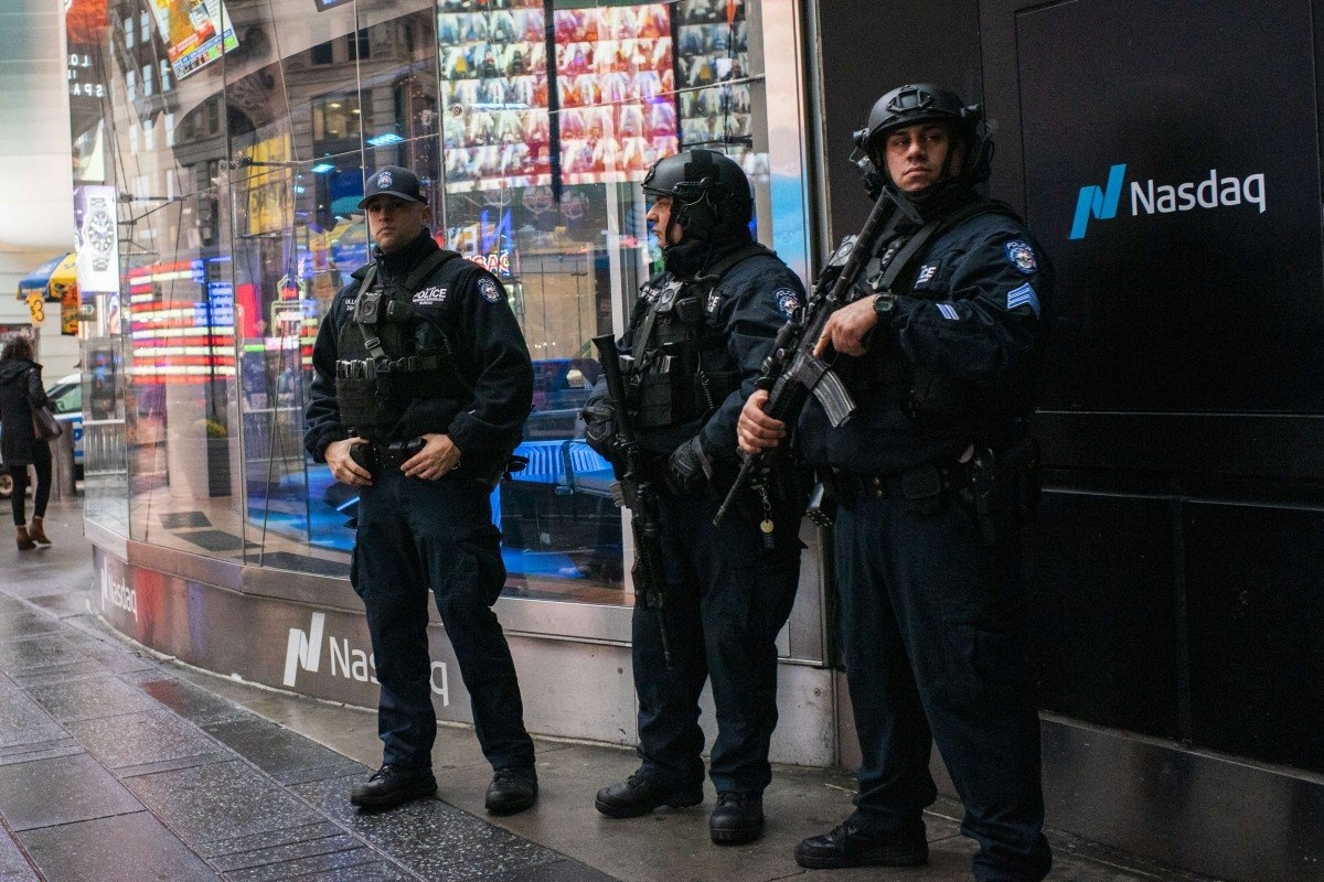 Dai su quan TQ o My canh bao cong dan sau vu am sat tuong Soleimani hinh anh