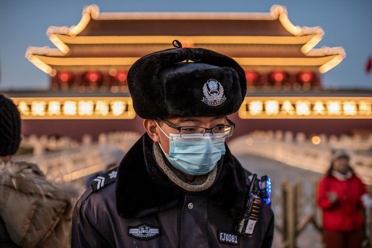 Lan truyen lap liem ve sup doi va 'con lu' tin gia gay hoang loan hinh anh