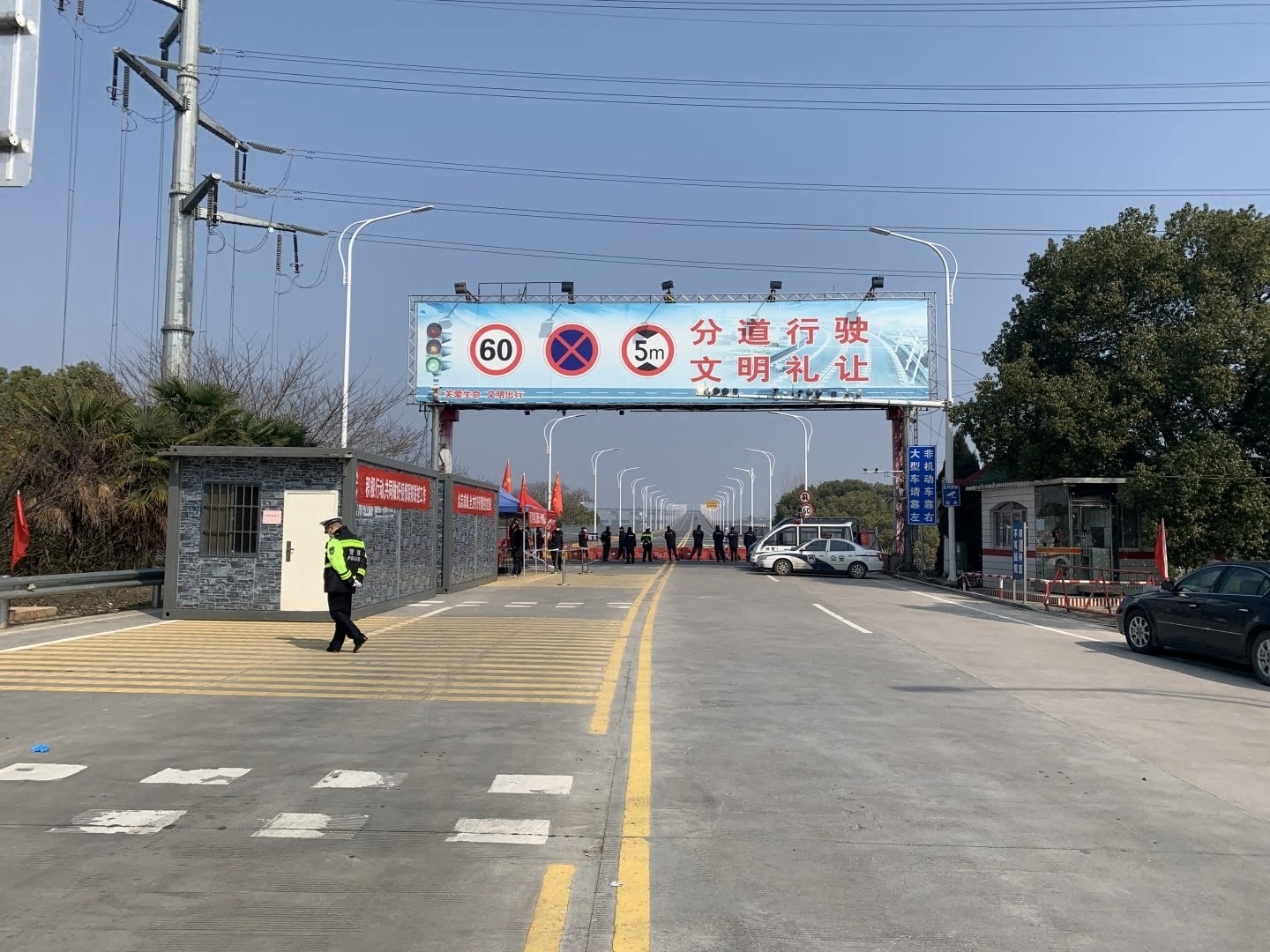 Nguoi Ho Bac bi phan biet doi xu vi virus corona anh 2