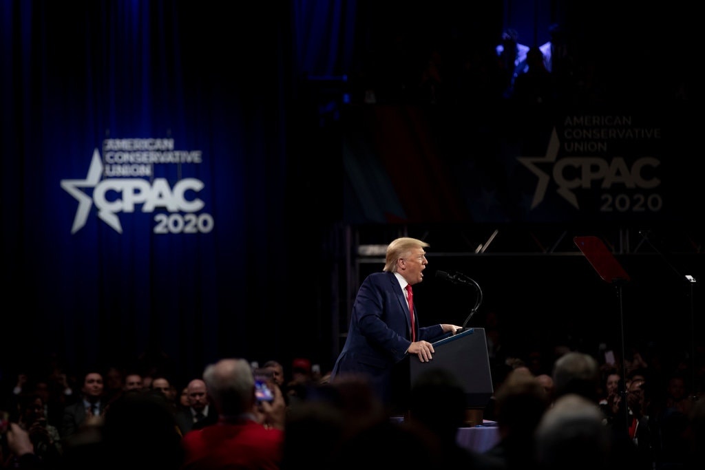 Virus corona lay lan o My anh 1