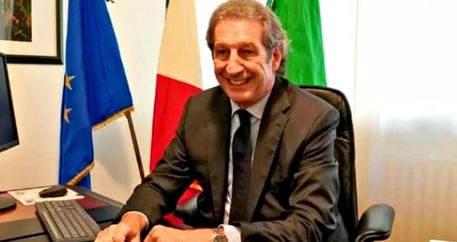 Chu tich hiep hoi y te vung o Italy chet vi Covid-19 hinh anh