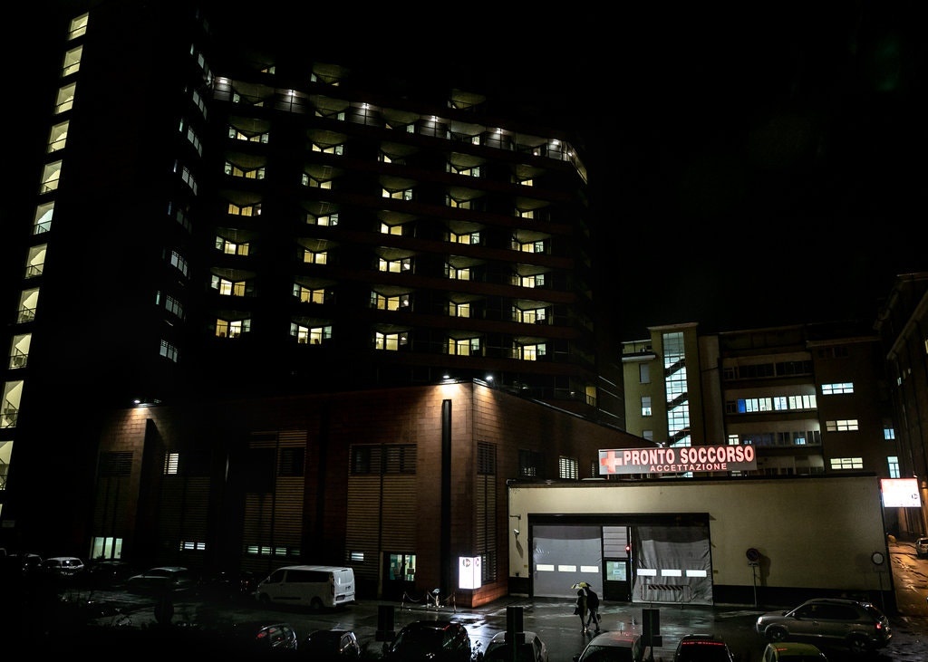 Virus corona lan rong o Italy anh 2