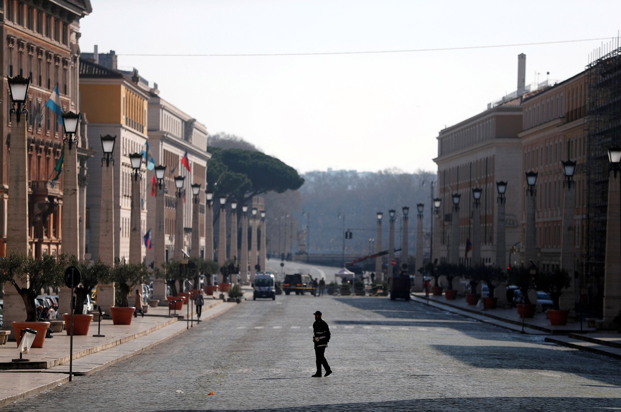 Lo ngoai tinh vi Covid-19 anh 1