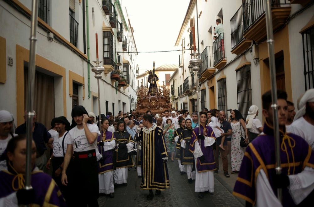 Tay Ban Nha truoc va sau phong toa anh 3