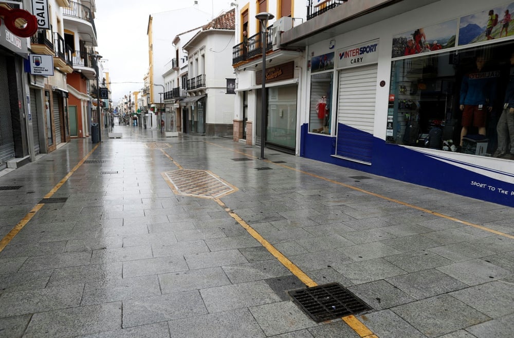 Thay doi doi lap o ngoi lang Tay Ban Nha trong dich Covid-19 hinh anh