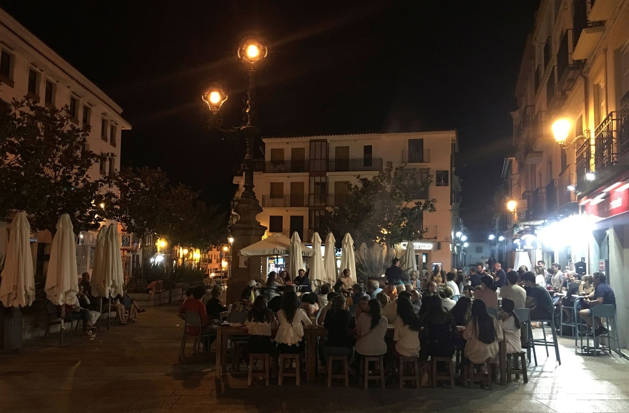 Tay Ban Nha truoc va sau phong toa anh 15