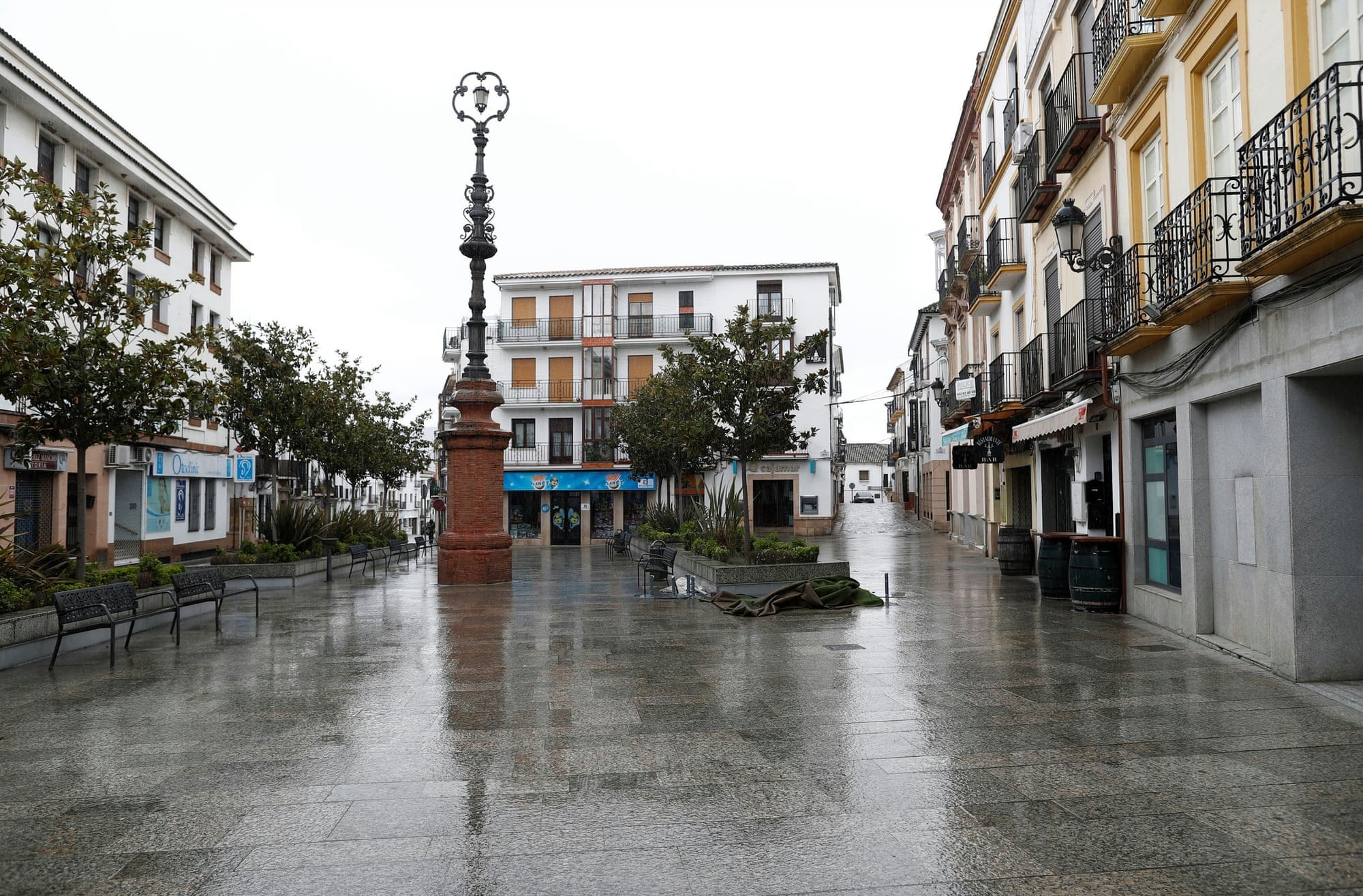 Tay Ban Nha truoc va sau phong toa anh 16